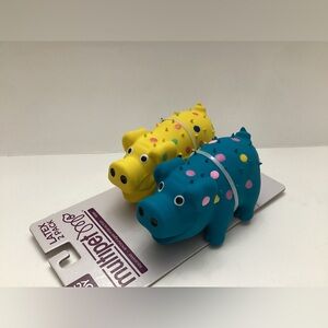 Multipet - Globlet 4” Pigs - Set Of Two- Latex Squeaky Dog Toy